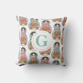 Nesting Doll matryoshka Personalisiert Letter Pill Kissen