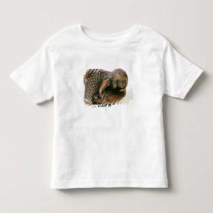 Netsuke geschnitzt in Form einer Meerjungfrau Kleinkind T-shirt