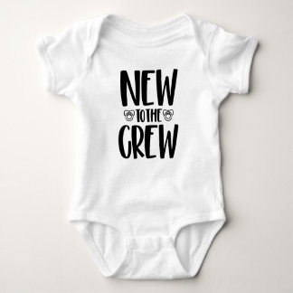 Neu in der Crew Baby Strampler