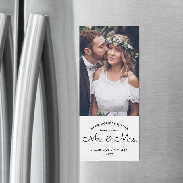 Neu Mr & Mrs. Newlyweds Magnetic Foto Holiday Card Magnetkarte (Von Creator hochgeladen)