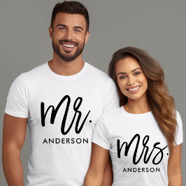 Neu verheiratete Groom Mr. Modern Script mit Namen T-Shirt