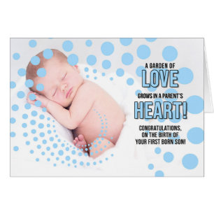 Neue Eltern gratulieren zur Geburt eines Sohnes