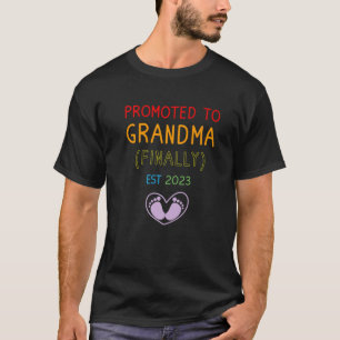 Neue Oma 2023 Lesbische Schwangerschaft Ankündigun T-Shirt