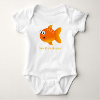 Neuer Fisch im Teich Goldfish