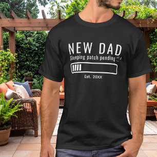 Neuer Papa läuft auf niedriger Schlaf-Batterie Wei T-Shirt