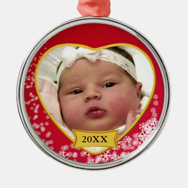 Neues Baby Foto Keepake Snowy Red Ornament Aus Metall (Vorne)