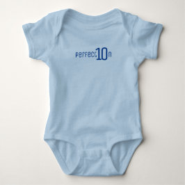 Neues Baby-Geschenk. Perfektion. Zehn von zehn. Baby Strampler