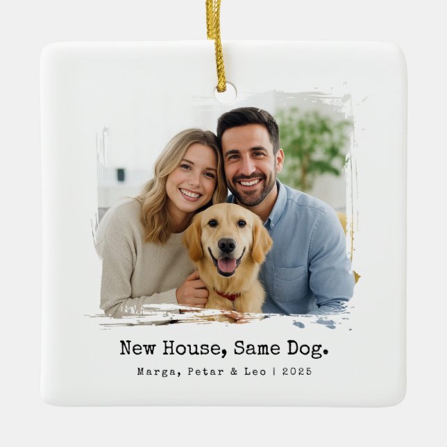 Neues Haus, gleicher Hund, Schreibmaschinenminimal Keramikornament (Vorderseite)