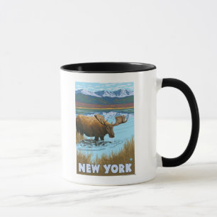 Neues YorkMoose, das im See trinkt Tasse