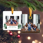 Neues Zuhause Erste Weihnachtsfeier Rustikales Fot Keramikornament<br><div class="desc">Neue Zuhause Erste Weihnachten Rustikale Bäume Foto Ornament! Niedliche, moderne und dennoch rustikale Weihnachtsfeiertage Foto Square Ornamente mit bezaubernden kleinen Wäldern von rustikalen Weihnachtsbäumen und frohe Weihnachten in der modernen Typografie. Fügen Sie 2 Ihrer Lieblings-Fotos für den perfekten Ornament! Bitte kontaktieren Sie uns unter cedarandstring@gmail.com , wenn Sie Hilfe beim...</div>