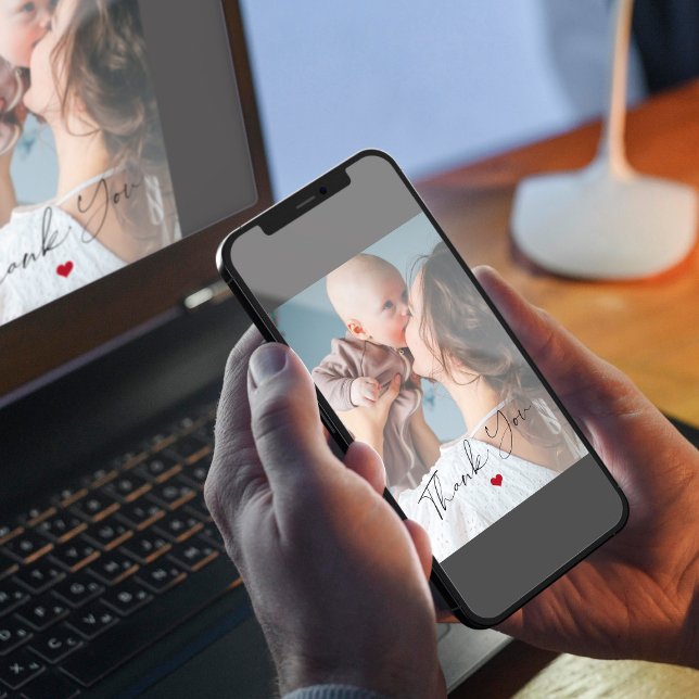 Neugeborenes 2 Fotos einfache Skript vielen Dank K Einladung (Von Creator hochgeladen)