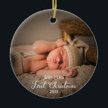 Neugeborenes First Christmas Custom Foto Keramik Ornament<br><div class="desc">Einfach liebliches Baby erste Weihnachtsschmuck. Einfach mit Ihren Daten personalisieren. Bitte kontaktieren Sie mich per Chat,  wenn Sie Fragen zum Kunstwerk haben oder eine Anpassung benötigen. BITTE BEACHTEN SIE: Für Unterstützung bei Bestellungen,  Versand,  Produktinformationen usw. wenden Sie sich direkt an den Zazzle Kundenservice https://help.zazzle.com/hc/en-us/articles/221463567-How-Do-I-Contact-Zazzle-Customer-Support-.</div>