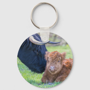 Neugeborenes Schwanenkalb mit Mutterkuh Schlüsselanhänger