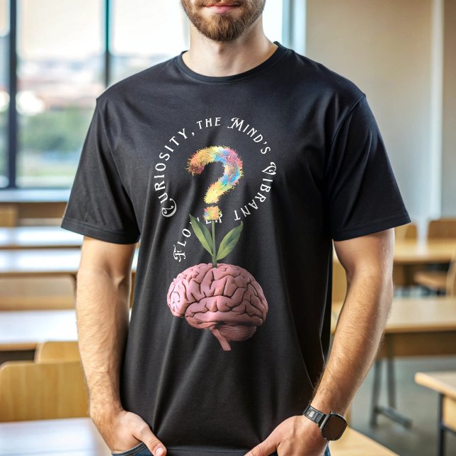 Neugier blüht: Blume des Gehirns T-Shirt (Man Wearing Curiosity Blooms: Brain Flower Pot T-Shirt)