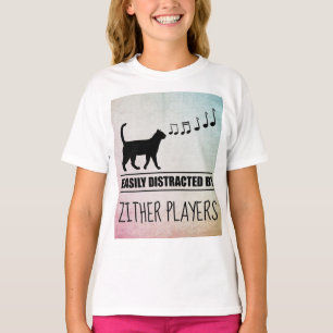 Neugierige Katze von Zither-Spielern leicht abgele T-Shirt