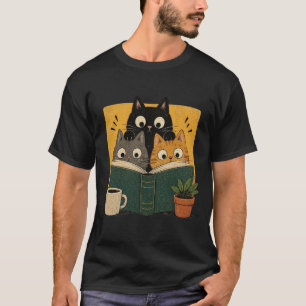 Neugierige Katzen lesen ein Buch T-Shirt