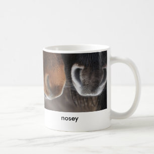 Neugierige Tasse