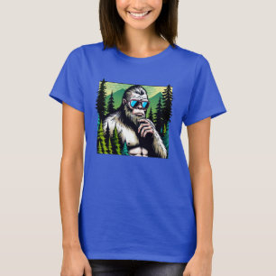 Neugieriger Bigfoot mit Sonnenbrille Verstecken in T-Shirt