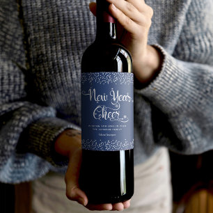 Neujahr mit weißen Schneeflocken Navy Chic Custom Weinetikett