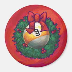 Neun Ball in Weihnachtskranz auf Rot Magnet