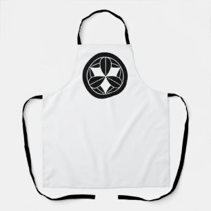 Neun Bambus-Blätter im Kreis Schürze