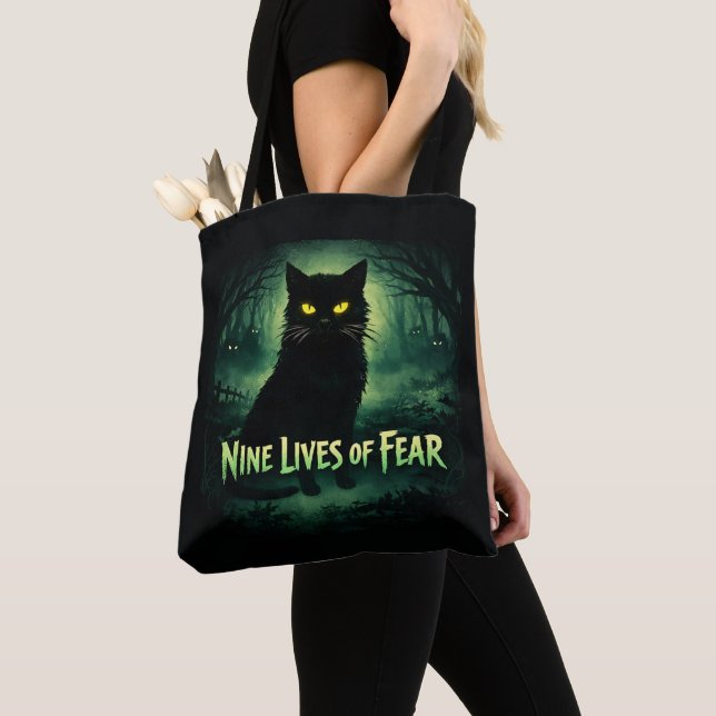 Neun Leben der Angst – Black Cat-Tragetasche (Von Nahem)