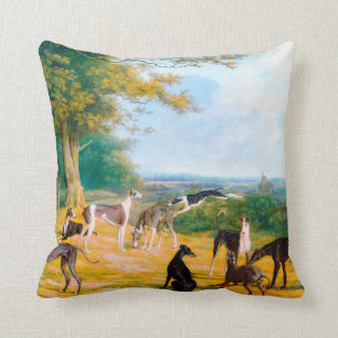Neun Windhunde in einer Landschaft von Jacques-Lau Kissen