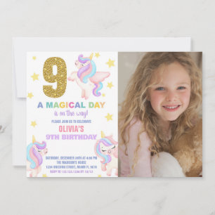 Neunte Rainbow Unicorn Geburtstagseinladungen mit Einladung