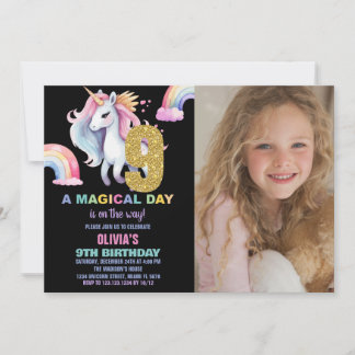 Neunte Rainbow Unicorn Geburtstagseinladungen mit  Einladung