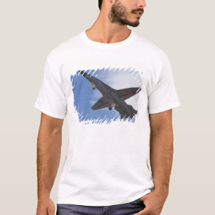 Neuseeland, Otago, Wanaka, Warbirds darüber T-Shirt