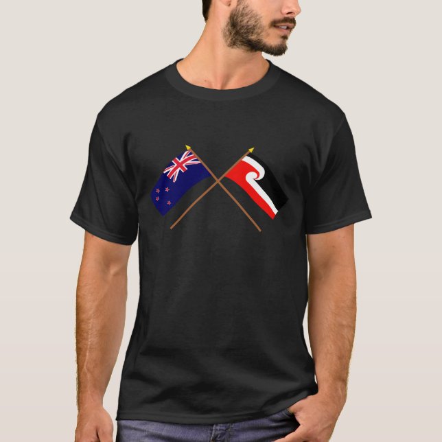 Neuseeland und Maori- Leute gekreuzte Flaggen T-Shirt (Vorderseite)
