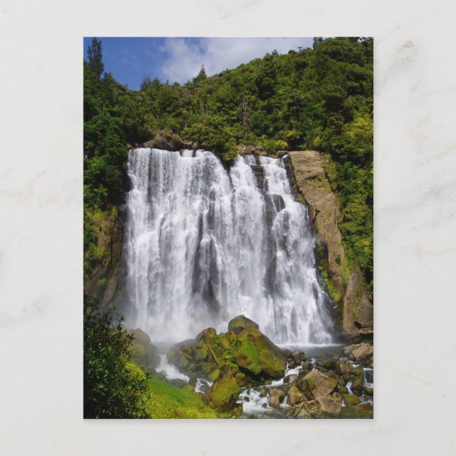 Neuseeland Wasserfall Postkarte (Vorderseite)