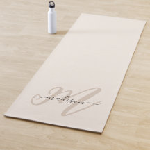 Neutral Beige Boho Script Monogram und Name