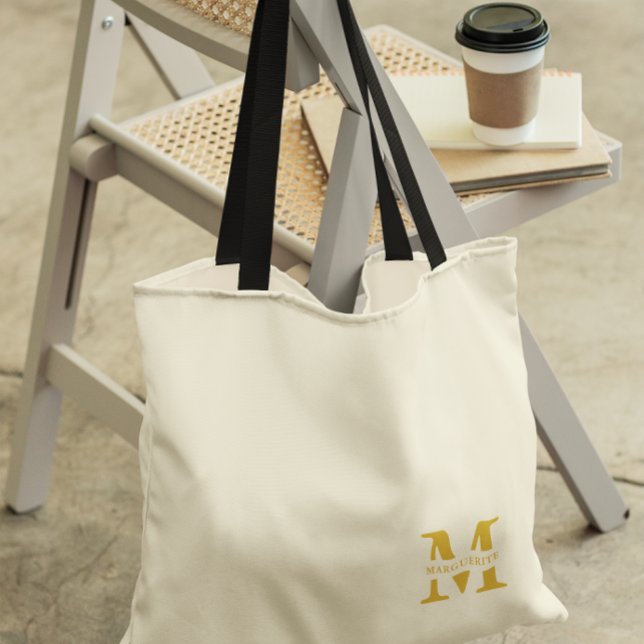 Neutral Beige Gold Monogram (Von Creator hochgeladen)