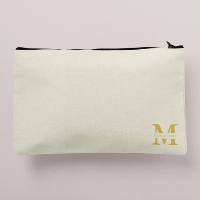 Neutral Beige Gold Monogram Zubehörtasche (Von Creator hochgeladen)