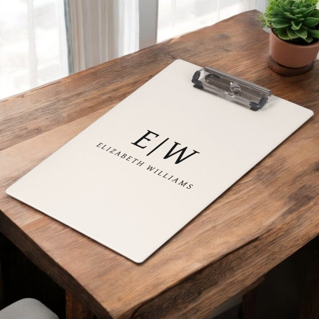 Neutral Beruflich Simple Monogram Minimalistisch Klemmbrett (Von Creator hochgeladen)