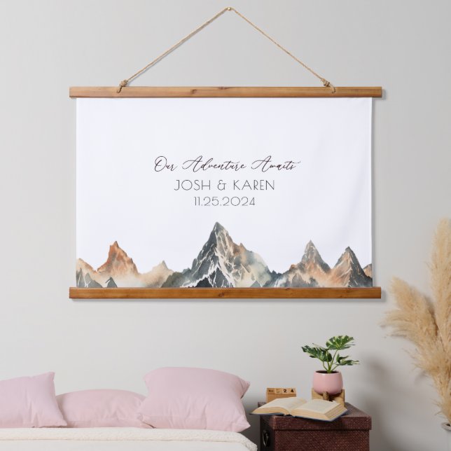 Neutral Mountain Alternative Wedding Guest Book Wandteppich Mit Holzrahmen (Schlafzimmer)