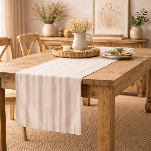 Neutral Rustic Farmhouse Striped Beige & Taupe Mittelgroßer Tischläufer (Von Creator hochgeladen)