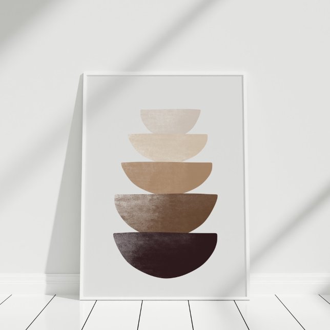Neutrale Abstrakt gestapelte Bowls Minimalistische Poster (Neutral Abstract Bowls Wall Art in white frame against white wall.)