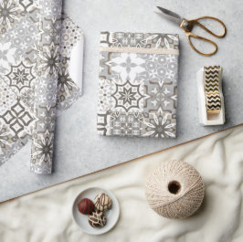Neutrale, beige, graue, marokkanische Fliesen Geschenkpapier