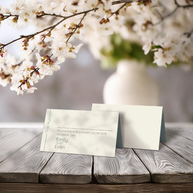 Neutrale moderne Minimalistische Hochzeit Platzkarte (Von Creator hochgeladen)