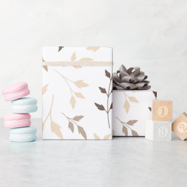 Neutrales Beige Braun Botanisches Blattmuster Geschenkpapier (Babyparty)