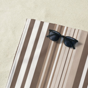Neutrales erdige Streifenmuster-Design Strandtuch