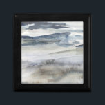 Neutrales Salzspray Erinnerungskiste<br><div class="desc">Neutrales Salzspray I von Victoria Borges. Blues und Grauen verbinden sich in einem Aquarellstil,  um malerische Hügel zu schaffen.</div>