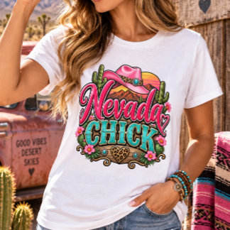 Nevada Chick Retro Western Cowgirl Wüsten-Design T-Shirt