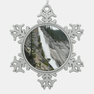 Nevada Falls at Yosemite National Park Schneeflocken Zinn-Ornament