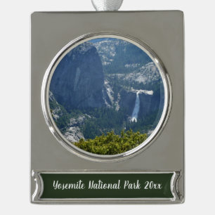 Nevada Falls vom Panorama Trail Banner-Ornament Silber