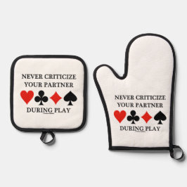 Never Criticize Your Partner During Play Bridge Ofenhandschuh & Topflappen-Set