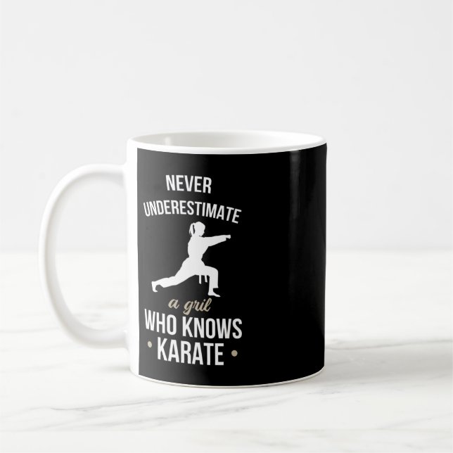 Never Underestimate A Girl Who Knows Karate Martia Kaffeetasse (Links)