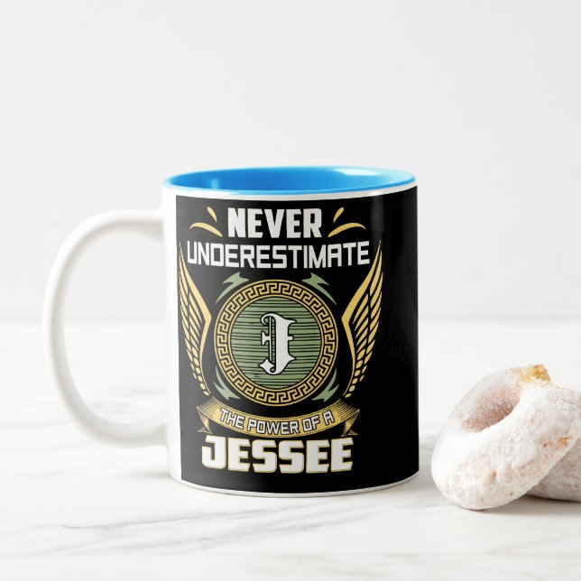Never Underestimate The Power Of A Jessee Zweifarbige Tasse (Mit Donut)